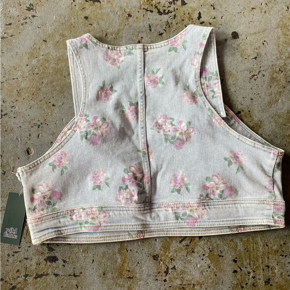 NWT Wild Fable Light Wash Floral Crop Denim Vest with Side Zipper in Size XL - Picture 5 of 9